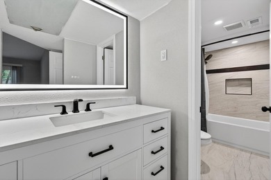 Centrally located in the heart of Fort Walton Beach, this - photo 22