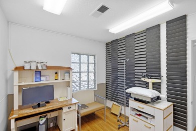 This commercial property offers a prime investment opportunity