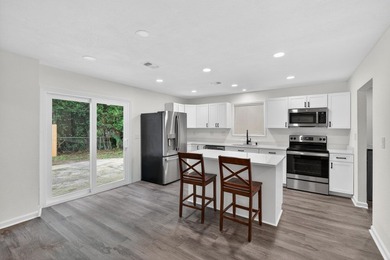Centrally located in the heart of Fort Walton Beach, this - photo 26