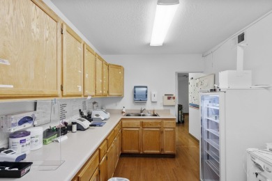 This commercial property offers a prime investment opportunity