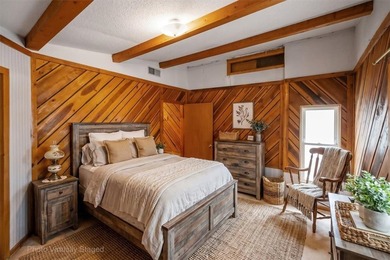 Discover an exceptional lakefront retreat on Lake Secession-a - photo 30