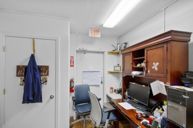 This commercial property offers a prime investment opportunity