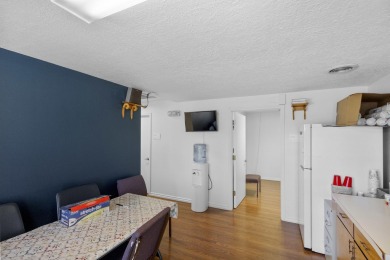 This commercial property offers a prime investment opportunity