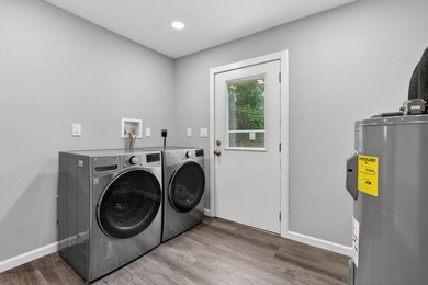 Centrally located in the heart of Fort Walton Beach, this - photo 41