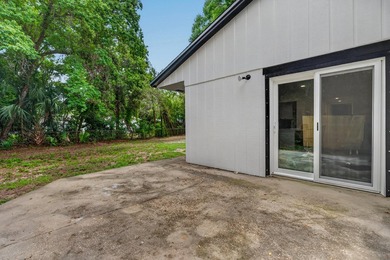 Centrally located in the heart of Fort Walton Beach, this - photo 43