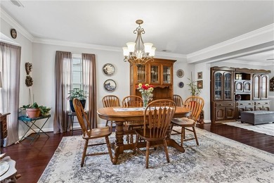 Welcome to this beautifully maintained one-owner Colonial in - photo 8