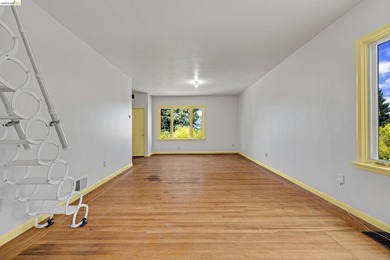 Charming Turn-of-the-Century Opportunity in Point Richmond! - photo 8