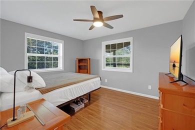 Welcome to your Lake of the Ozarks retreat! This fully updated 2 - photo 14
