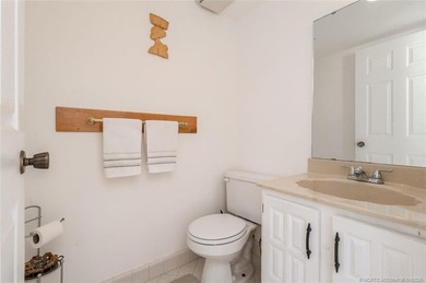 Sandpiper Villa furnished with 2 bedrooms and 2.5 bathrooms with - photo 14