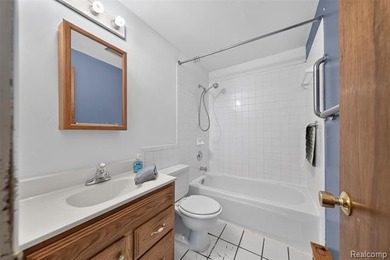 Great Opportunity in Keego Harbor! Don't miss this unique - photo 15