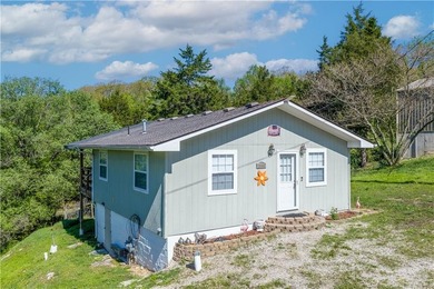 Welcome to your Lake of the Ozarks retreat! This fully updated 2 - photo 16