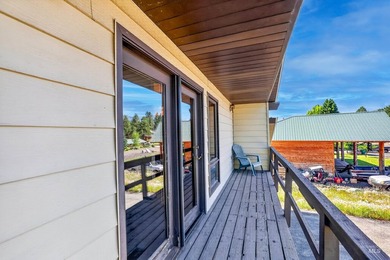 Welcome to Cascade!! Come home to this private home located in - photo 17