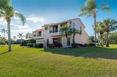 Sandpiper Villa furnished with 2 bedrooms and 2.5 bathrooms with - photo 25