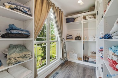 Rare opportunity to own a custom full-brick home on 20 - photo 29