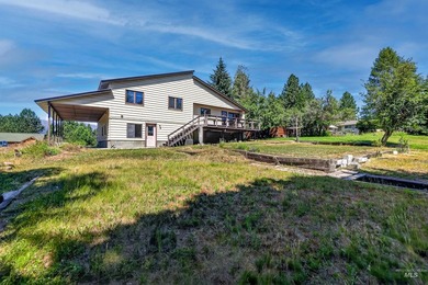 Welcome to Cascade!! Come home to this private home located in - photo 49