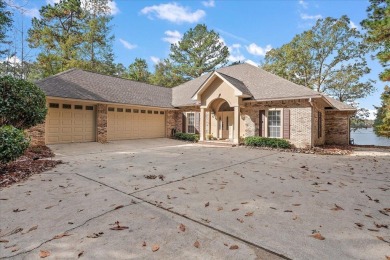 Lake Trailwood Home Sale Pending in Petal Mississippi