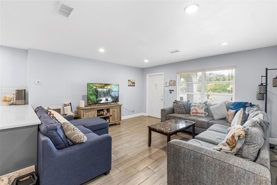 Back on Market! Discover the perfect blend of comfort and - photo 12