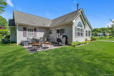 Welcome home to this highly sought-after, beautifully maintained - photo 16