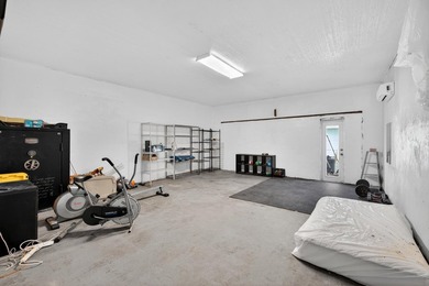 SELLER IS OFFERING $5,000 TOWARDS BUYER'S CLOSING COST! This - photo 20