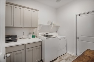 Welcome to 1012 Ocean Breeze, a beautifully built 3-bedroom - photo 28