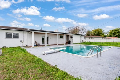 SELLER IS OFFERING $5,000 TOWARDS BUYER'S CLOSING COST! This - photo 34