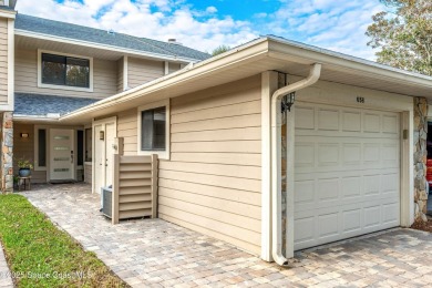 Lake Townhome/Townhouse Sale Pending in Melbourne, Florida
