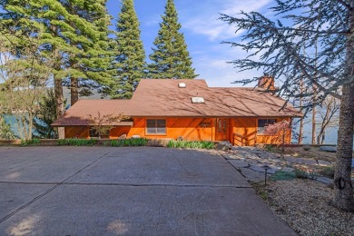 Lake Home For Sale in Lake Almanor, California