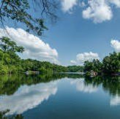 Great Lakefront lot on Holiday Lake! Very few lake lots - photo 2