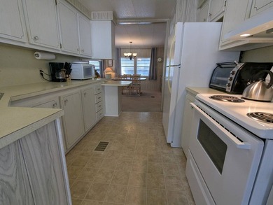 Discover your cozy retreat in Clearwater, Florida's serene fifty - photo 3
