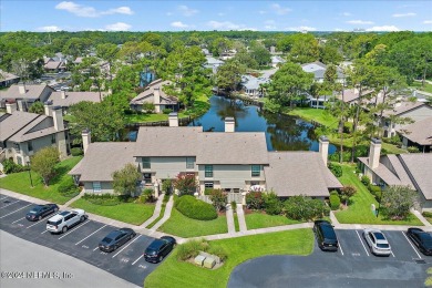 Lake Condo Sale Pending in Ponte Vedra Beach, Florida