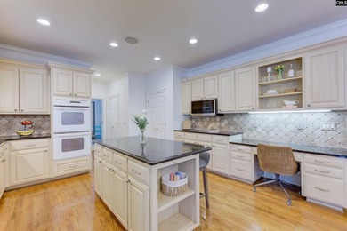 Tucked on nearly 0.80 acres in a sought-after Lexington location - photo 16