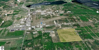 (private lake, pond, creek) Condo For Sale in Cadillac Michigan