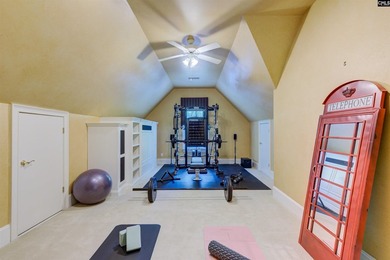 Tucked on nearly 0.80 acres in a sought-after Lexington location - photo 30