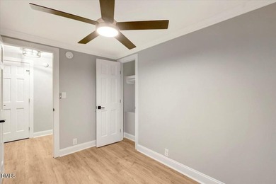 Fully renovated lakefront cottage offering exceptional - photo 30