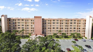 Huntington Lakes Condo For Sale in Delray Beach Florida