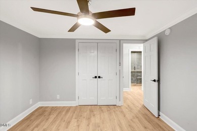 Fully renovated lakefront cottage offering exceptional - photo 47