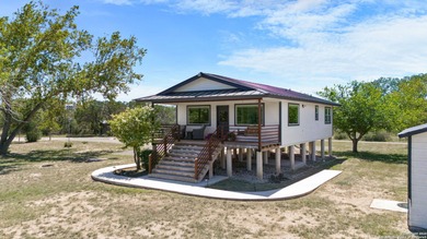 (private lake, pond, coastal) Home Active Under Contract in Leakey Texas