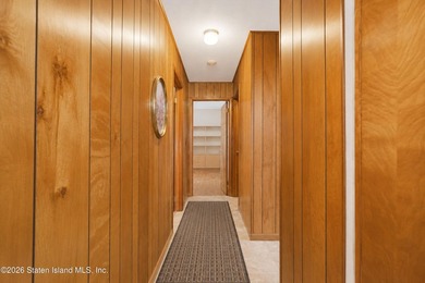 This Ranch home is situated in Westerleigh by manor Rd and - photo 13