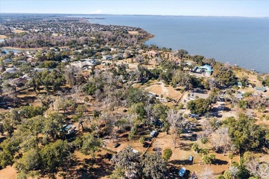 Welcome to your own piece of paradise across from Lake Apopka - photo 14