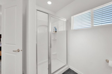 Upgraded END-UNIT townhome with stunning mountain views and - photo 15