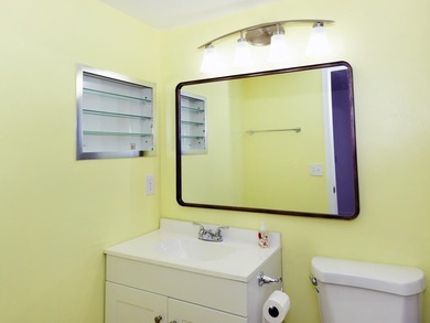 Centrally located first floor unit with Panoramic garden views - photo 19