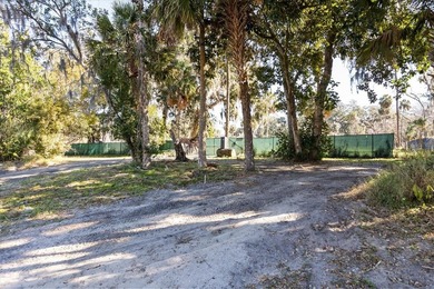 Welcome to your own piece of paradise across from Lake Apopka - photo 20