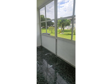 Centrally located first floor unit with Panoramic garden views - photo 26