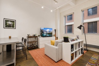 Buyers, don't miss this rare opportunity to own a historic Tower - photo 6