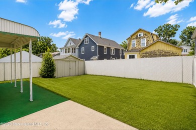This Ranch home is situated in Westerleigh by manor Rd and - photo 26