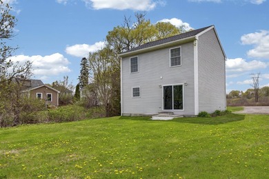Charming 3BR/2.5BA in the Heart of Rockland. Built in 2015 and - photo 27