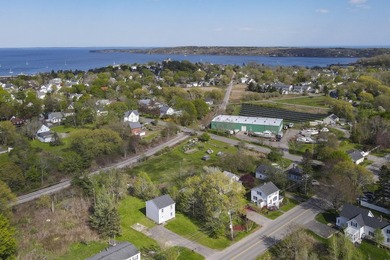 Charming 3BR/2.5BA in the Heart of Rockland. Built in 2015 and - photo 33