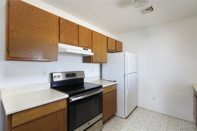 2 bed 2 bath about 12 minutes from the London Bridge. Discover - photo 10