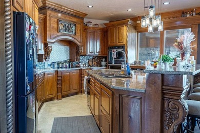 Nestled on a sprawling 550-acre estate, this extraordinary - photo 2