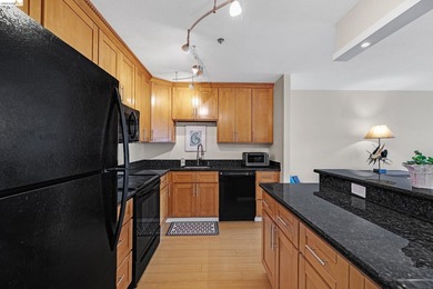 NEW PRICE! Welcome home to your amazing new views of the Bridges - photo 5